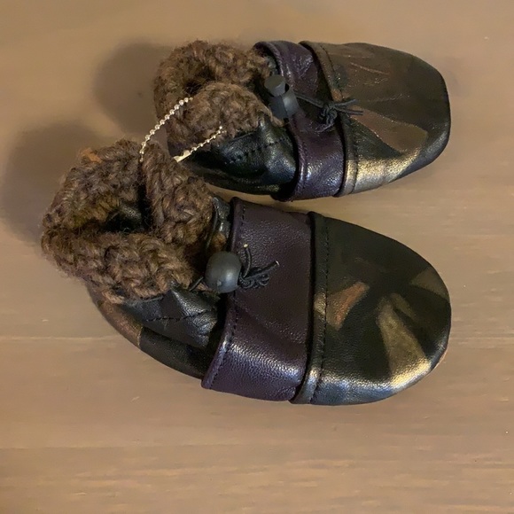 🆕 Handmade Soft Leather Moccasins - Baby Size 4 - Picture 4 of 7